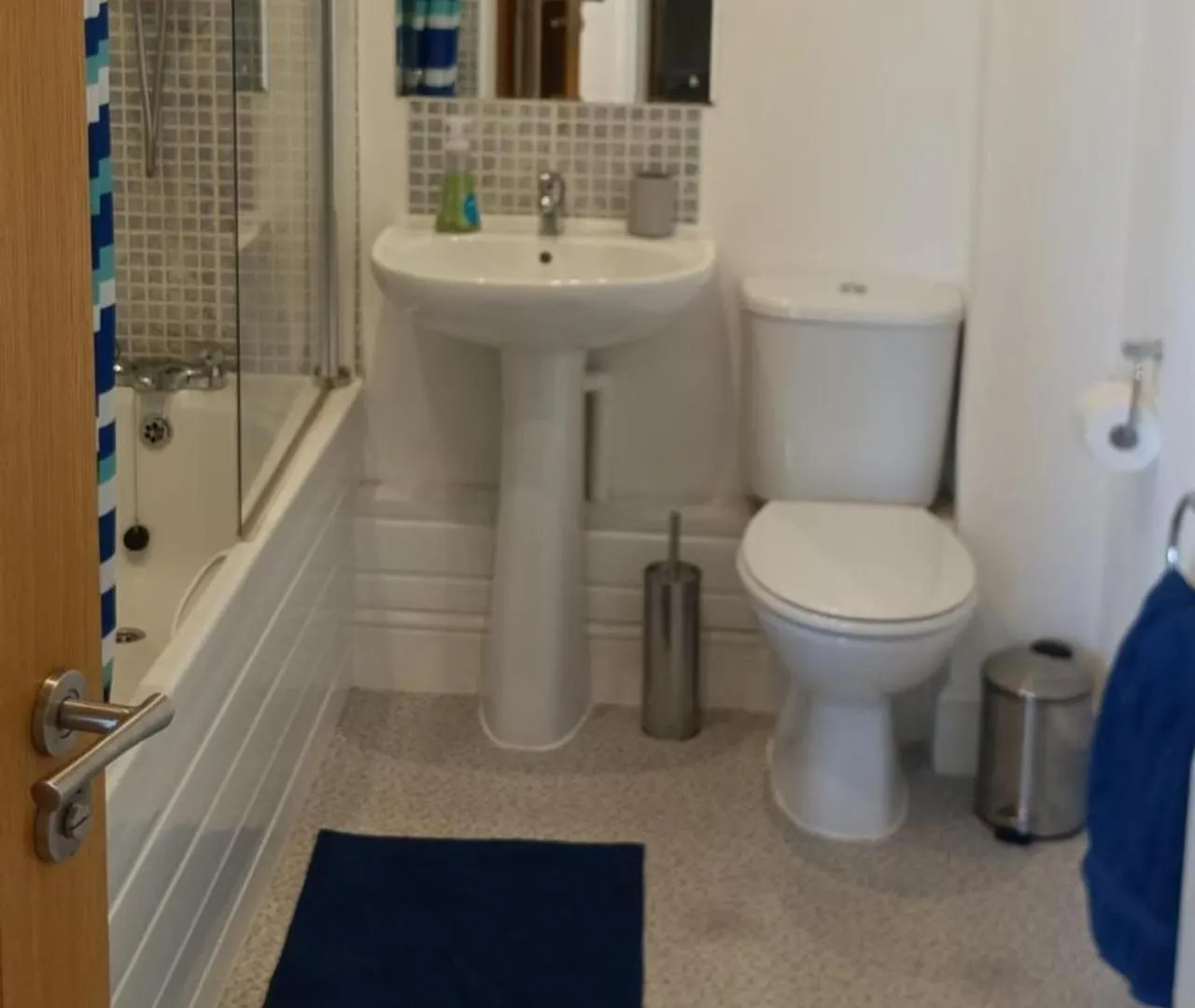 Cardiff Apt - Sleeps 6 - Castle & Stadium Nearby 0*,  영국